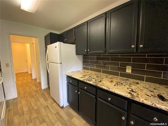 Building Photo - 77 Karsten Dr