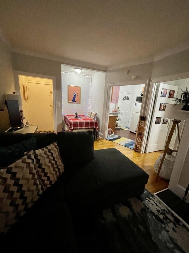 Foto del edificio - 1 bedroom in Chicago IL 60657