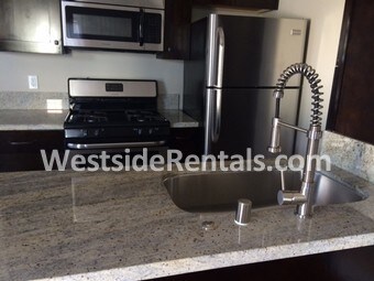 Foto principal - 7726 Rosewood Ave
