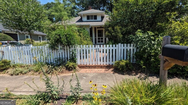 Building Photo - 1773 Dorsey Ave