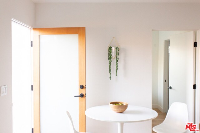 Building Photo - 2242 Cazador Dr