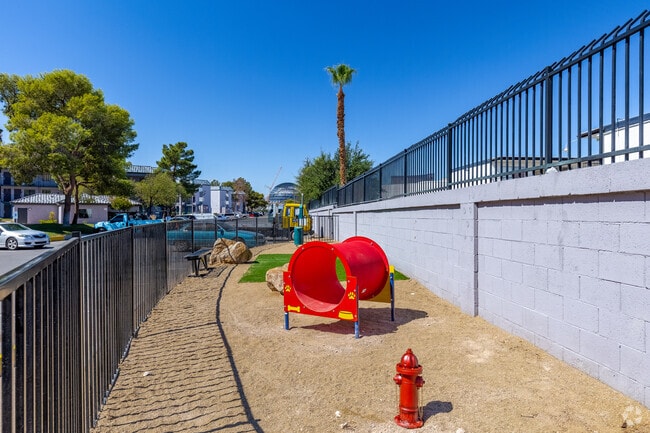 Dog Park - Mezzo Apartments