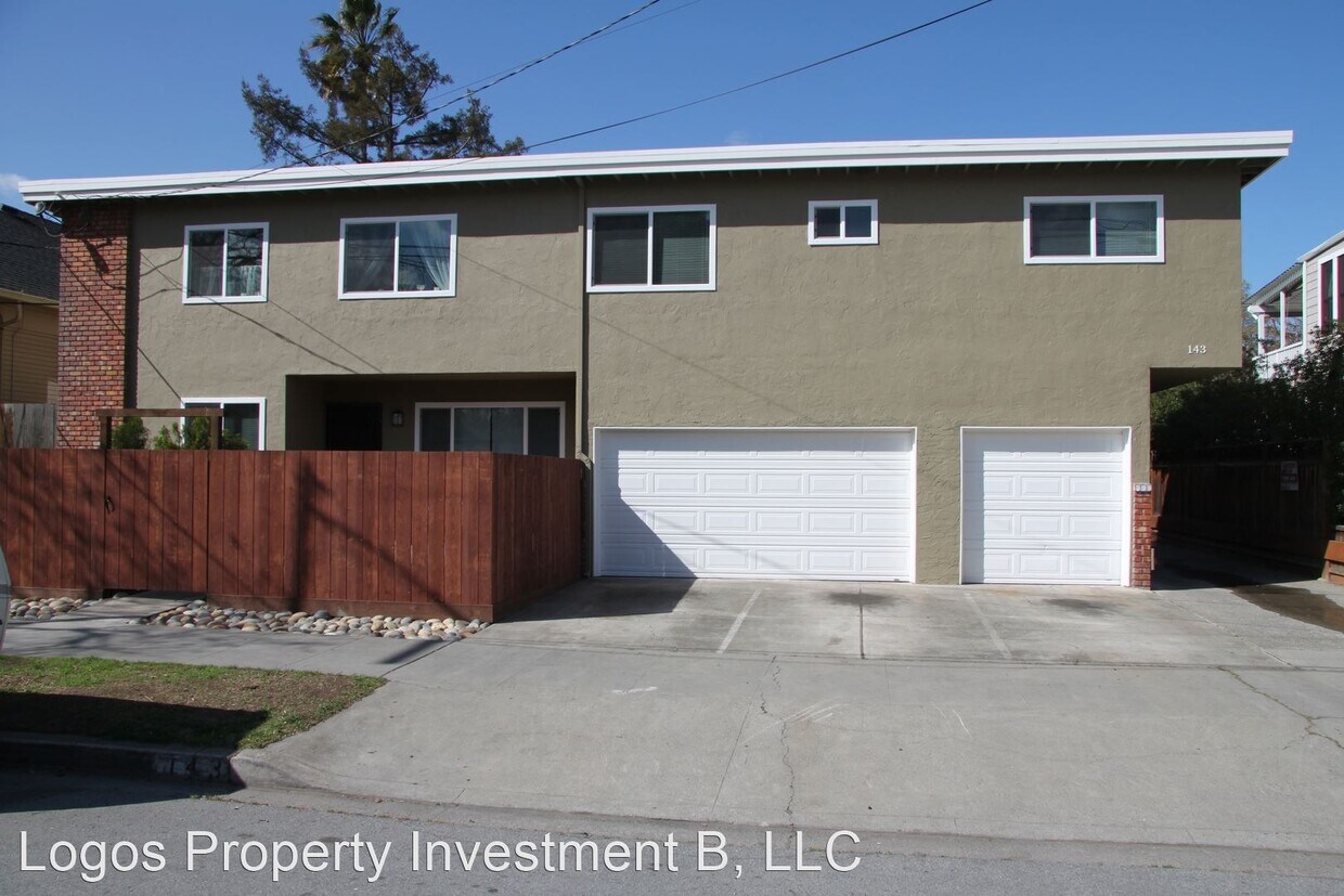 Primary Photo - 143 N 8th St
