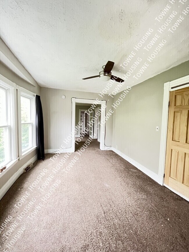 Foto del edificio - 499 West Ave