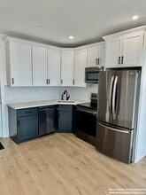 Building Photo - 142-144 Old Colony Ave Building Photo - 142-144 Old Colony Ave