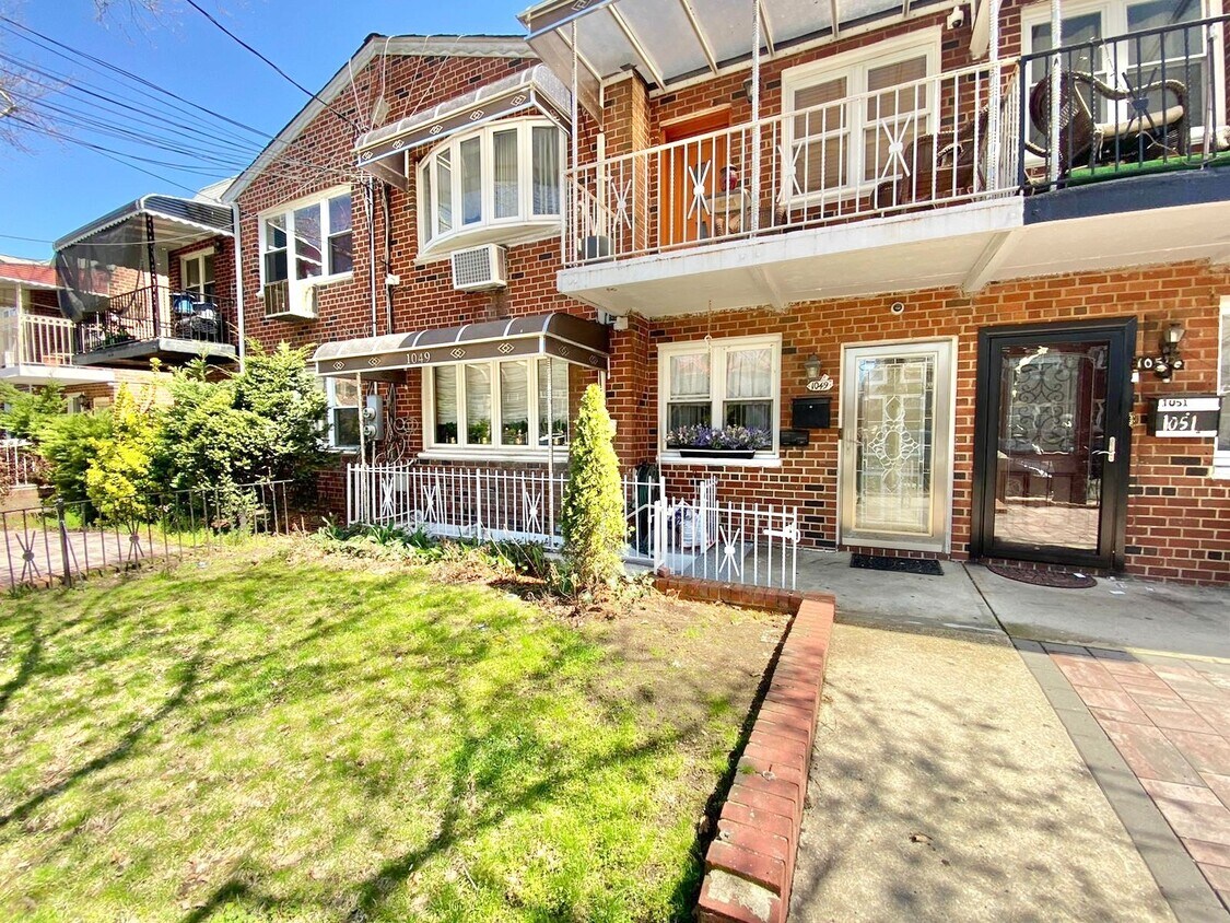 1049 E 57th St, Brooklyn, NY 11234 House Rental in Brooklyn, NY
