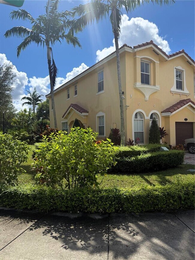 Foto del edificio - 15030 SW 9th Ter