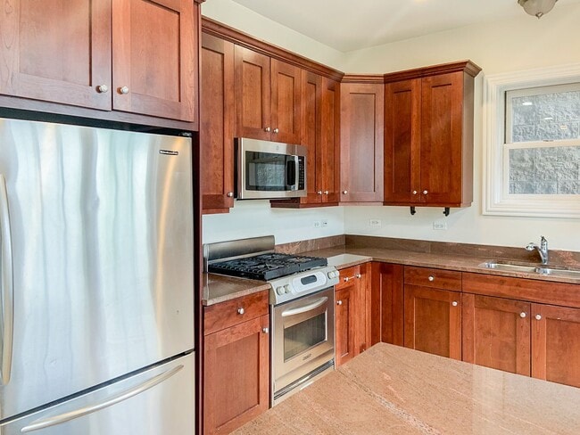 Photo - 2927-29 N. Southport Apartment