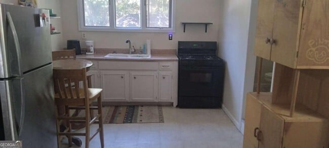 Building Photo - 3043 Wells St