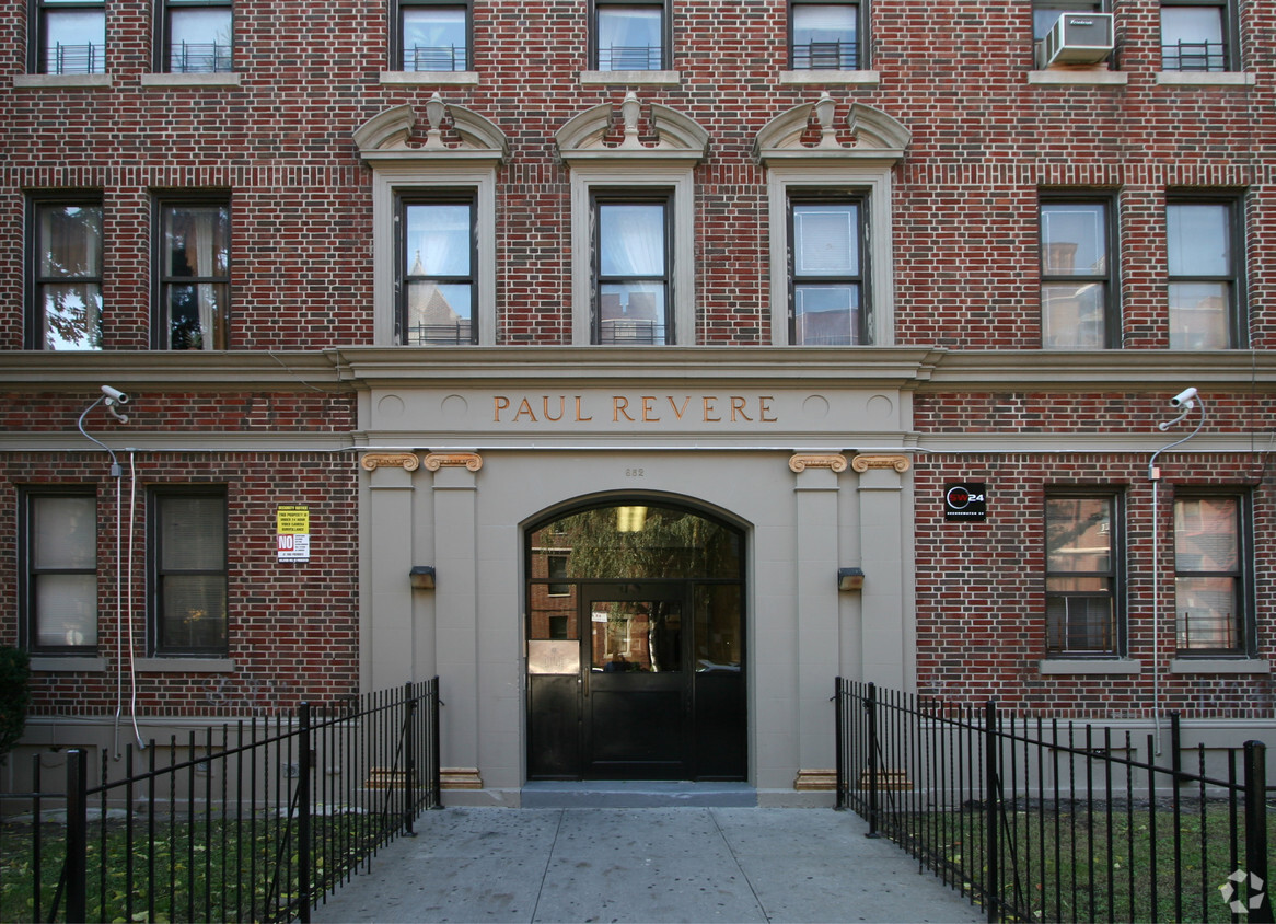 Foto del edificio - Paul Revere