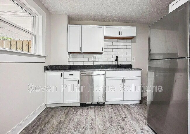 Foto del edificio - 780 Gibbard Ave