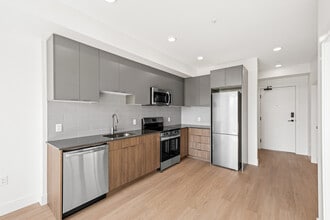 Building Photo - 1110 Lawson Av