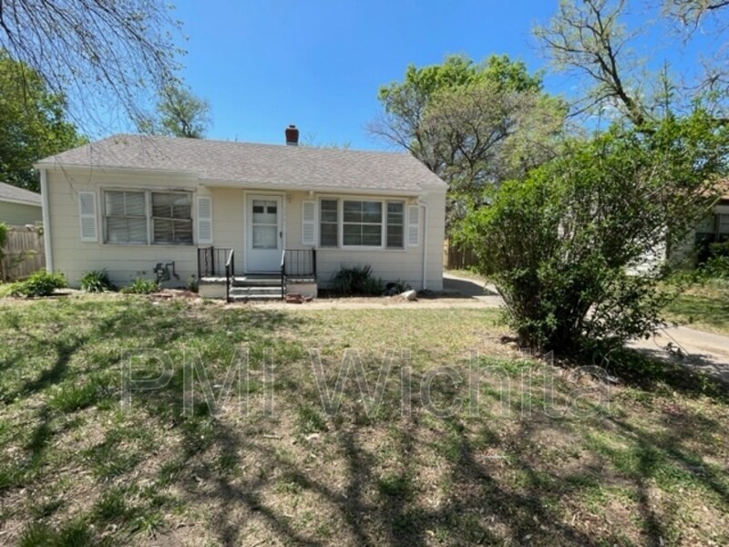 2247 S St Francis Ave, Wichita, KS 67211 House Rental in Wichita, KS