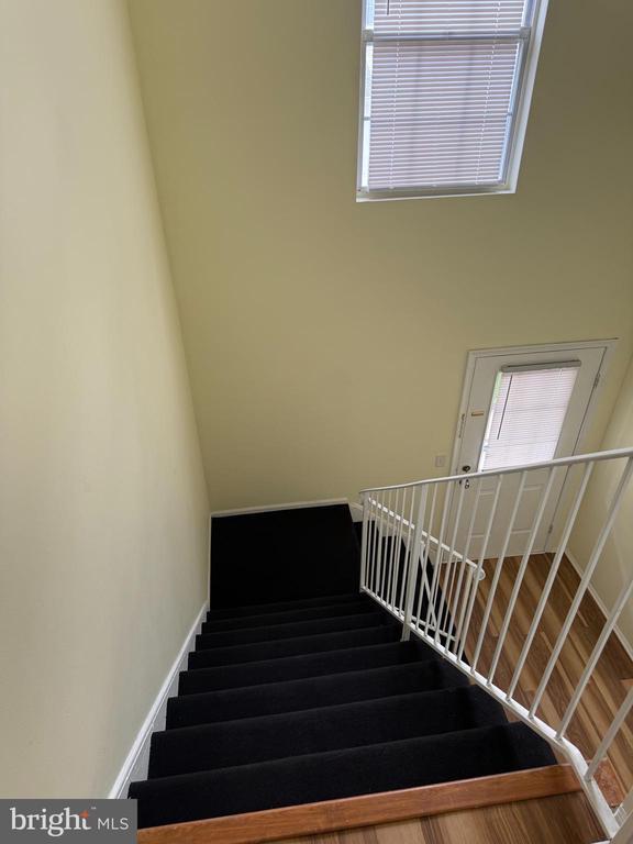 Building Photo - 813 Plymouth Rd