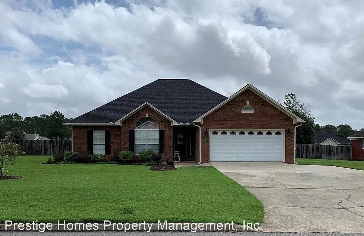 230 Lighthouse Dr, Dothan, AL 36305 House Rental in Dothan, AL
