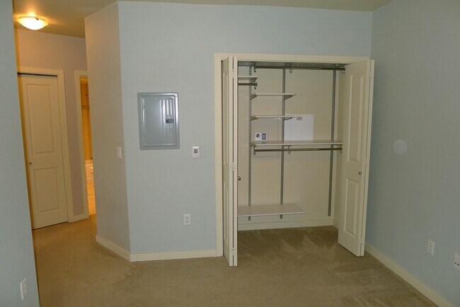 Foto del edificio - 5440 Leary Ave NW