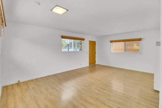Foto del edificio - 1077 43rd St