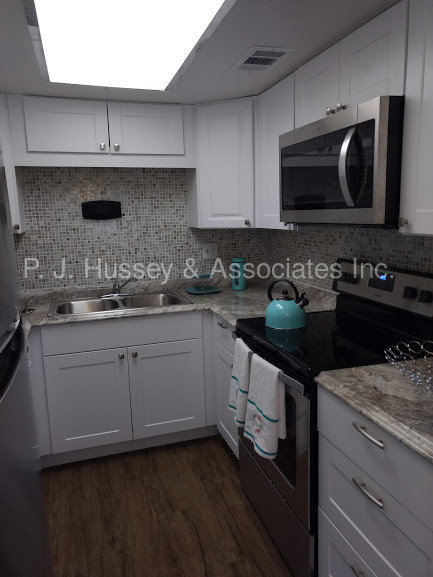 Building Photo - 2021 W Hayward Ave #17