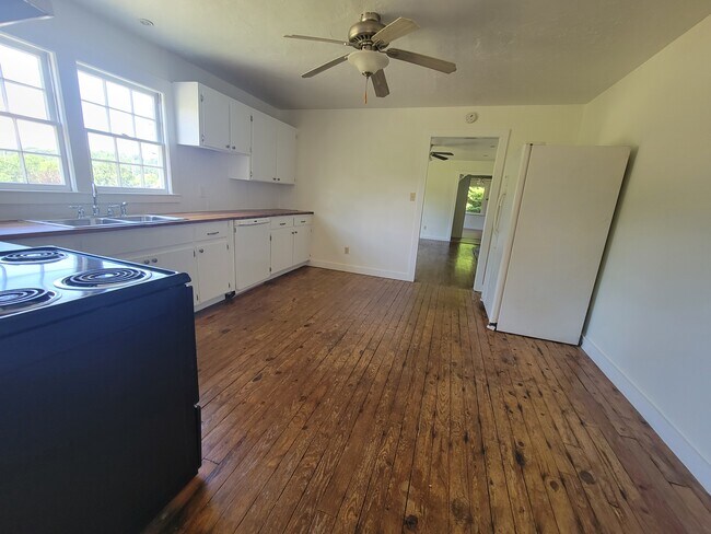 Foto del edificio - 317 Poplar St