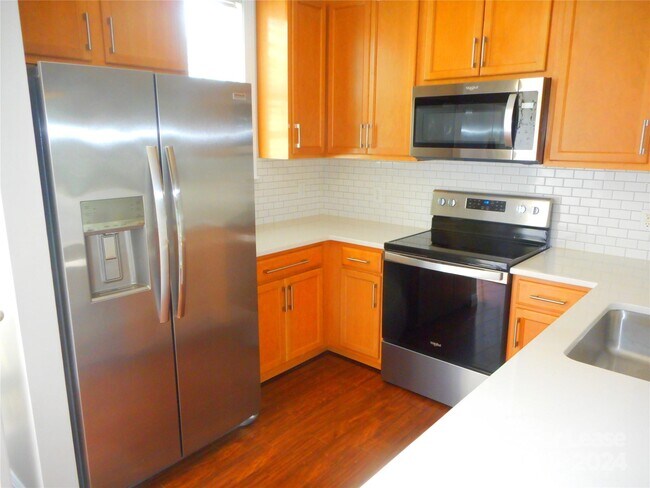 Building Photo - 11149 Cedar Walk Lane