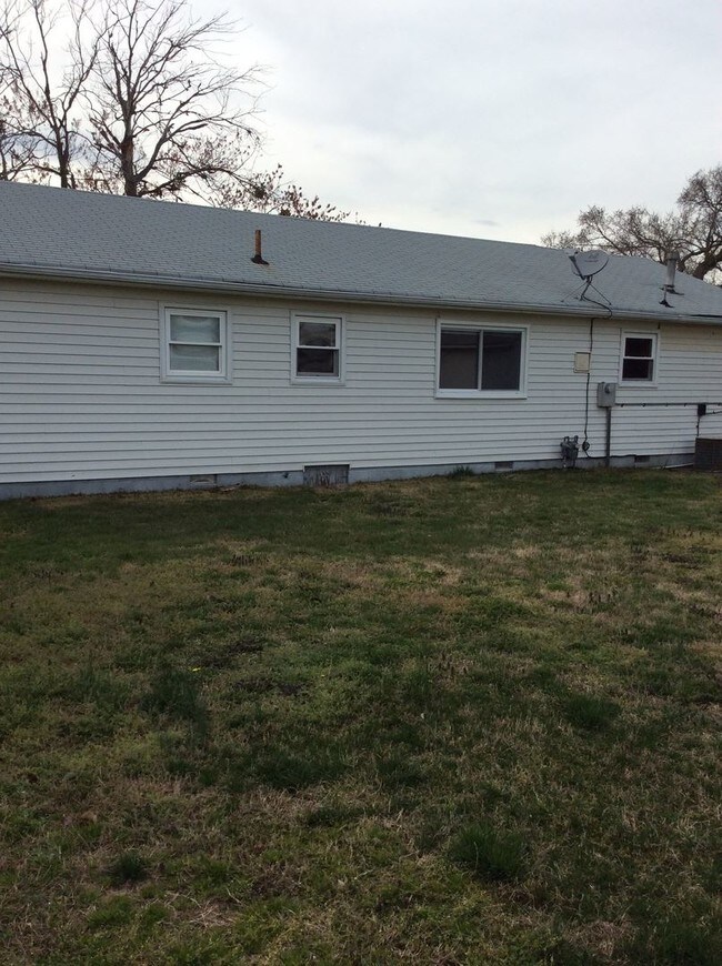 Foto del edificio - 8236 Meadow Creek Rd