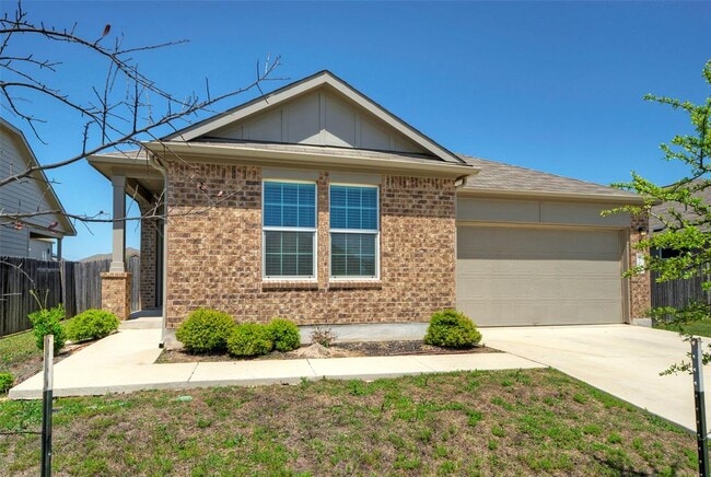 Building Photo - 305 Bluejack Wy