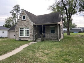 Building Photo - 625 E South St