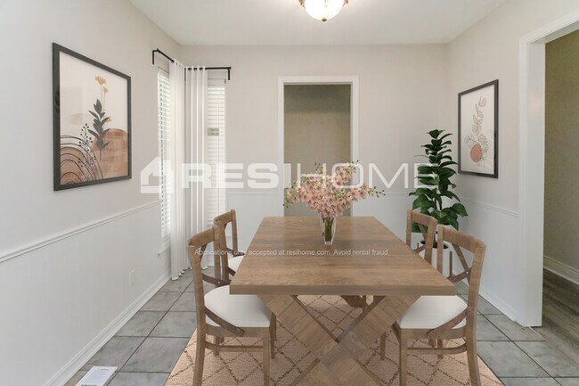Foto del edificio - 1012 Woods Ave