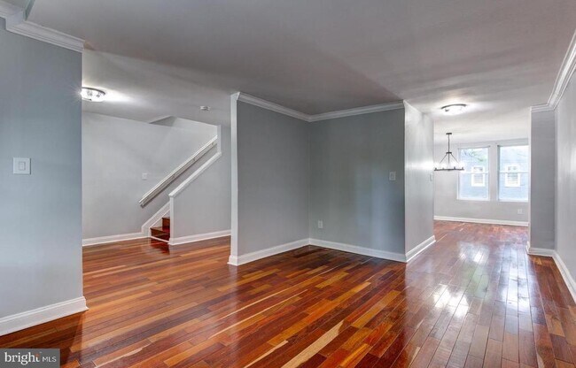 Building Photo - 3537 Reisterstown Rd