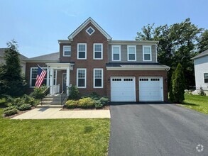 Building Photo - 40631 Hazel Pl