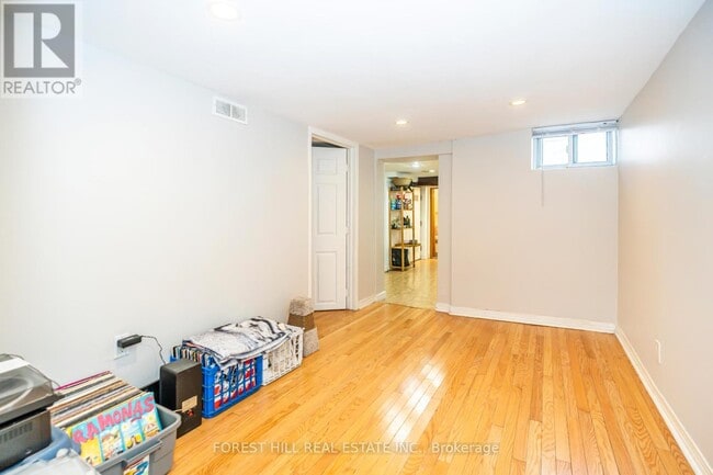 Photo du bâtiment - 338 Euclid Ave