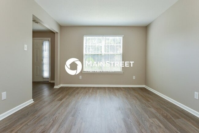 Building Photo - 4 Bedroom Pet-Friendly Home in Decatur, GA with Main Street Renewal