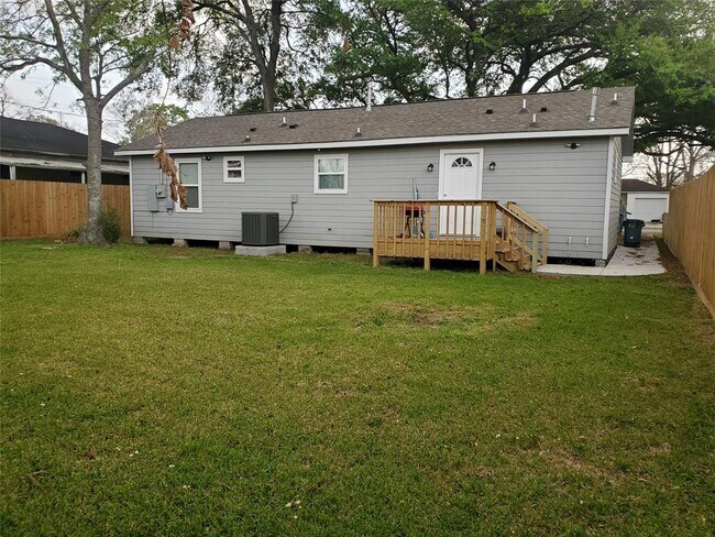 Foto del edificio - 11117 Oswego St