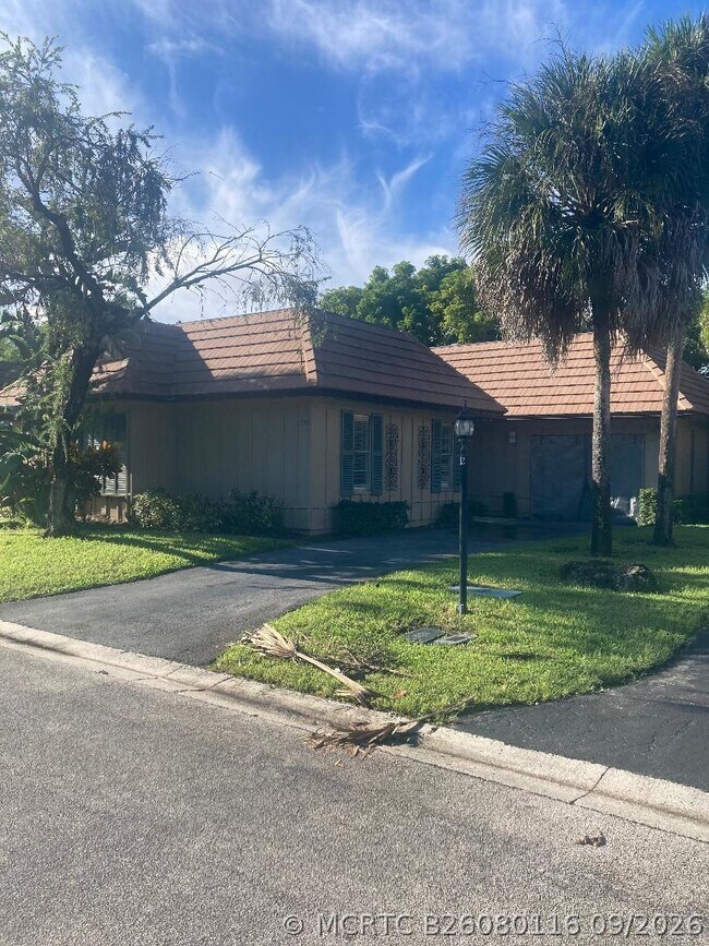 Building Photo - 1950 Coquina Way