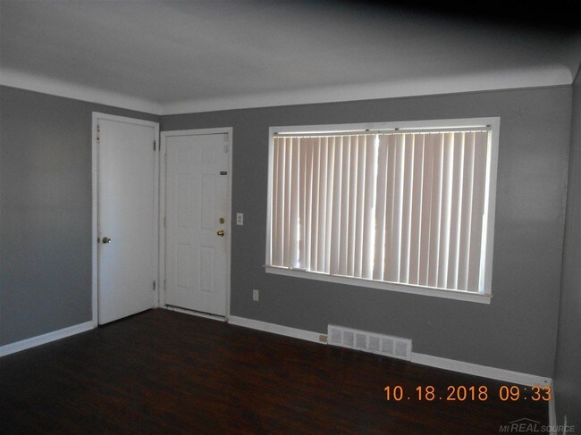 Building Photo - 24810 Wilmot Ave