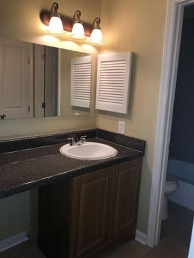 Building Photo - Fairlee Drive Apartments in Decatur