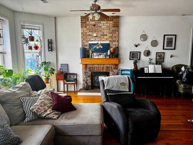 Foto del edificio - 948 W Addison St