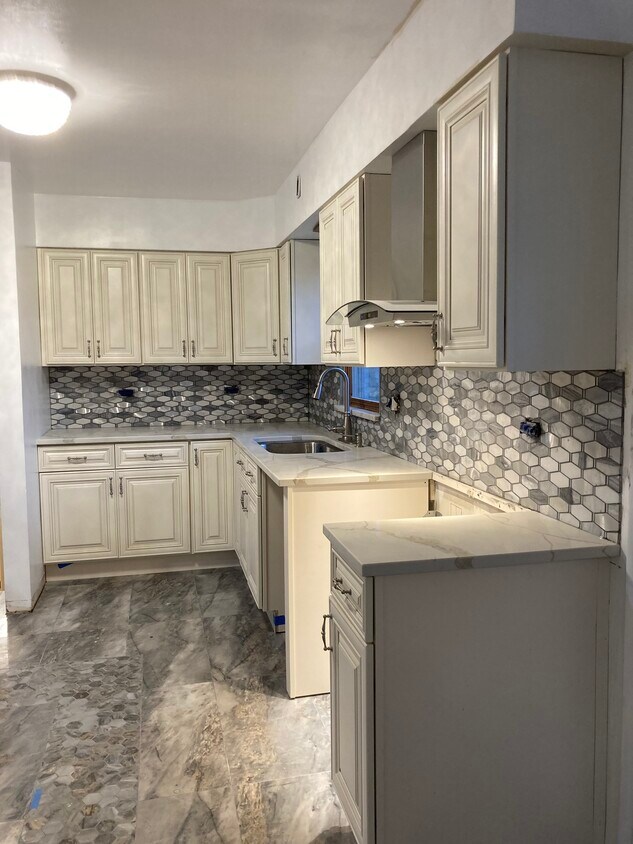 Remodeled Kitchen - 4223 Park Ave