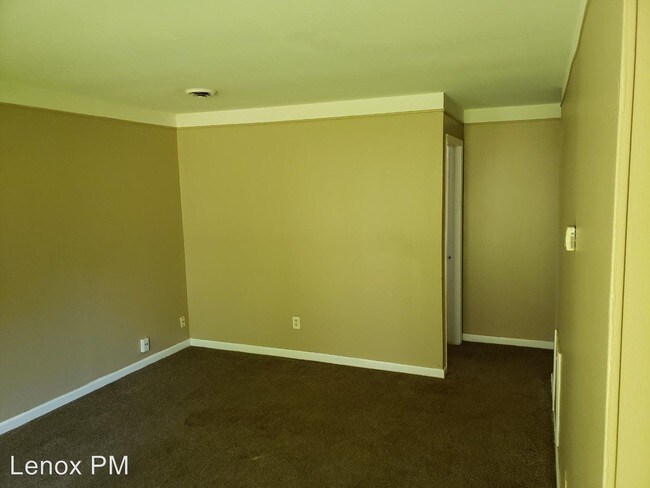 Building Photo - 2 br, 1 bath House - 225 W Hopkins