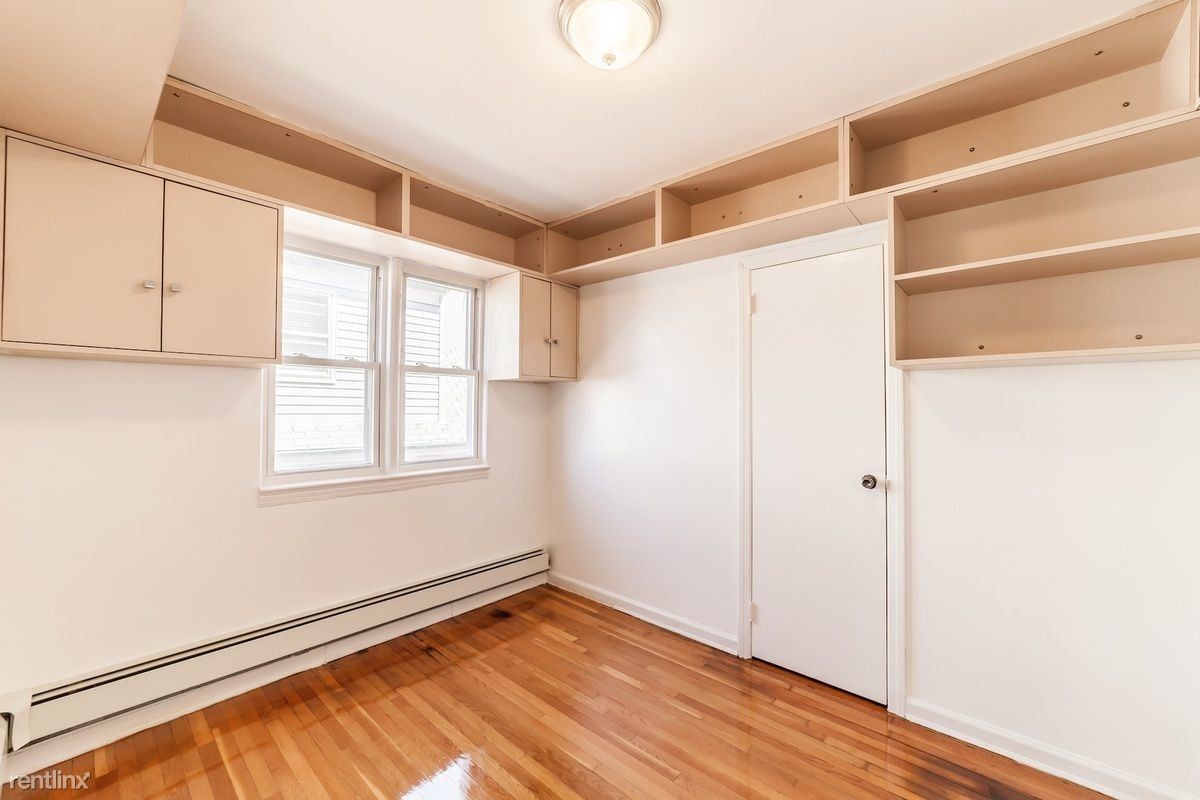 Primary Photo - 3 br, 1 bath Apartment - 2226 49th St