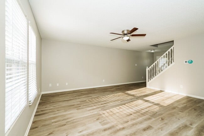 Building Photo - 6301 Monteo Ln