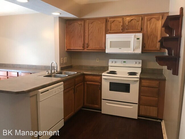 Building Photo - 2 br, 2.5 bath House - 523 A Duroc Ct