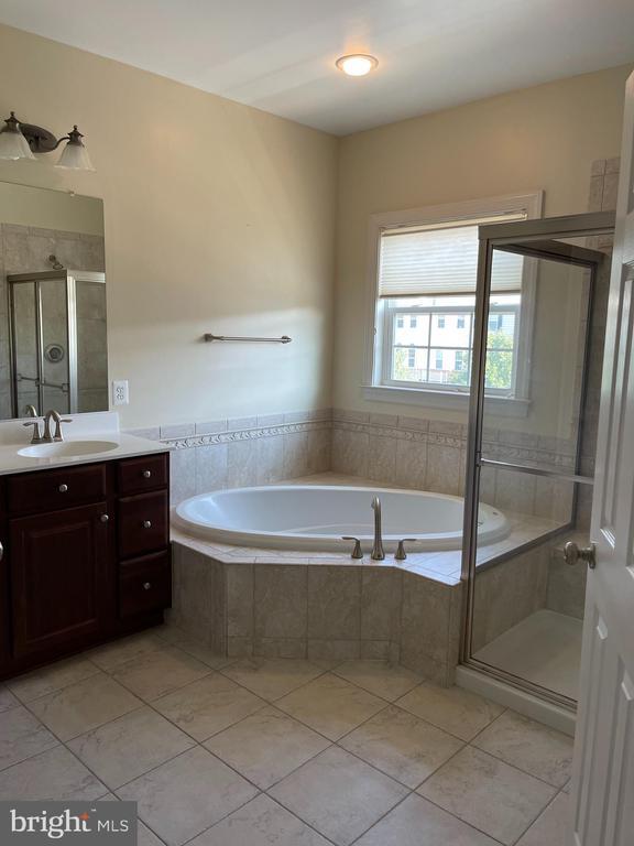 Foto del edificio - 10506 Old Ellicott Cir