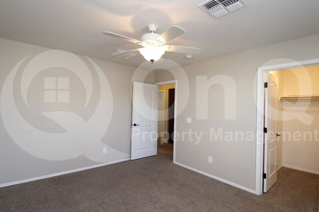 Building Photo - 962 S Brewer Dr