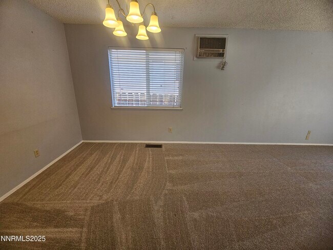 Foto del edificio - 3430 Nowlin Ln