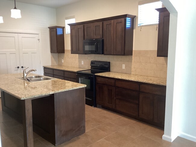 Foto del edificio - 11217 NW 102nd St