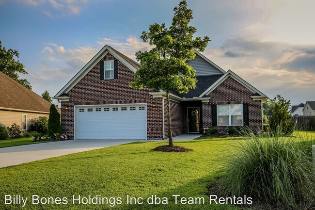 Building Photo - 243 Silver Creek Loop