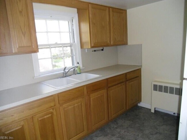 Foto del edificio - 7711 Lambert Pl