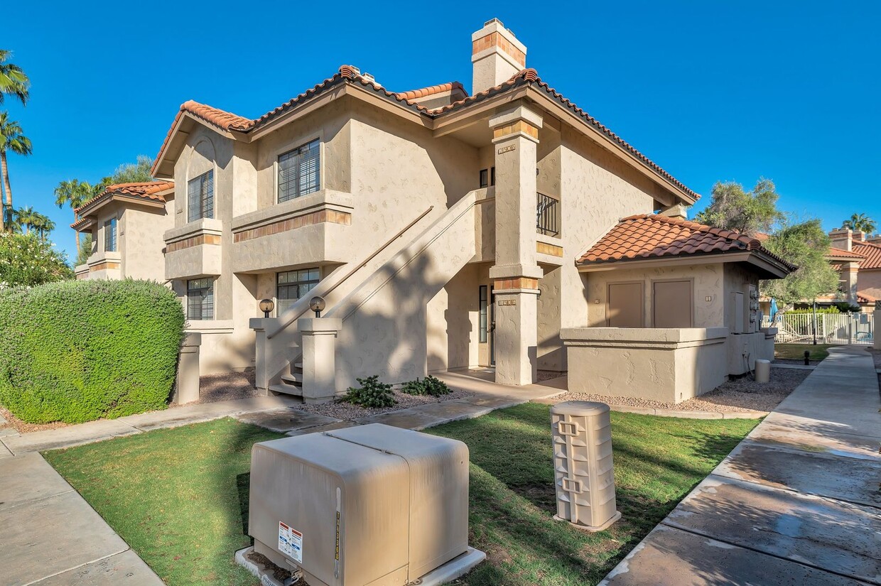Foto principal - REMODELED/FURNISHED 1 Bed Condo in PRIME L...