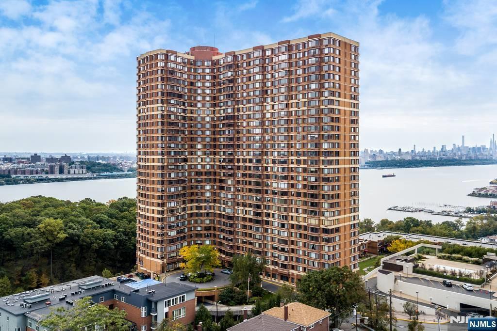 Foto principal - 100 Old Palisade Rd